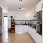 Ideal For Family Holidays, Near And Golf- Casa *