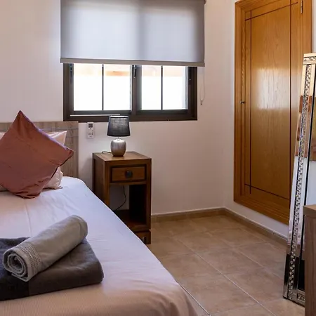 Vila Ideal For Family Holidays, Near And Golf- Casa La Guirra